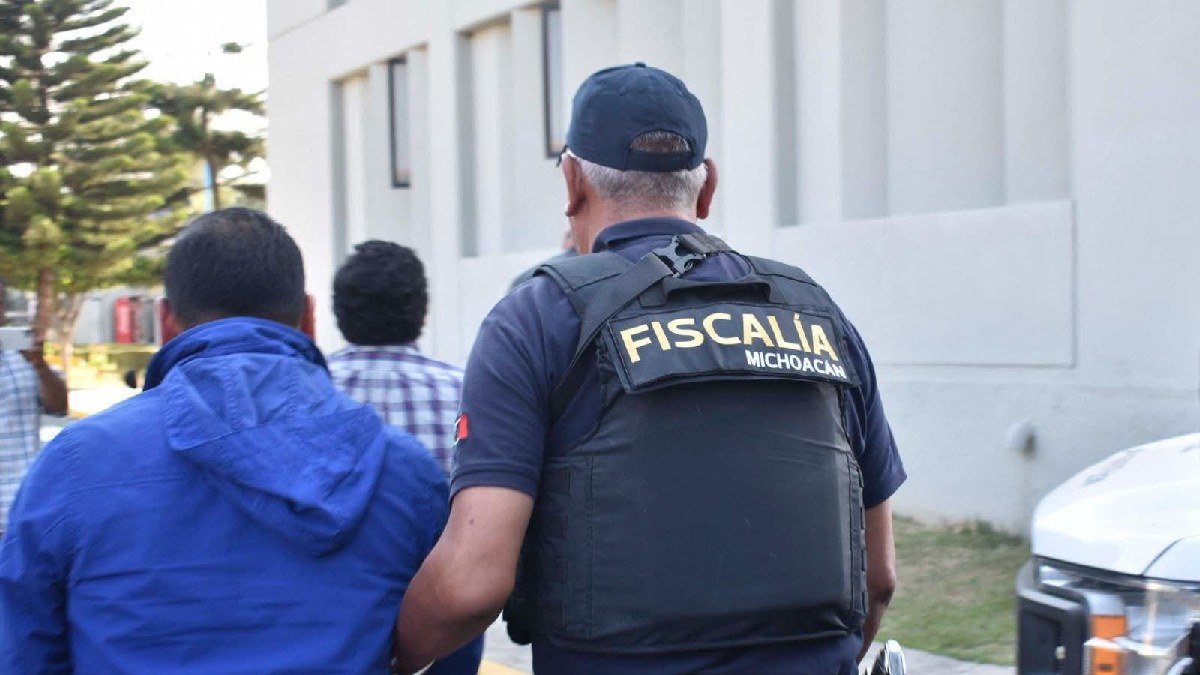 El detenido será presentado ante un Juez, quien determinará su situación jurídica.