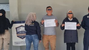 Elementos de la Fiscalía Especializada en Combate a la Corrupción cumplimentaron la orden de aprehensión contra el ex edil de Copándaro por presunto peculado.