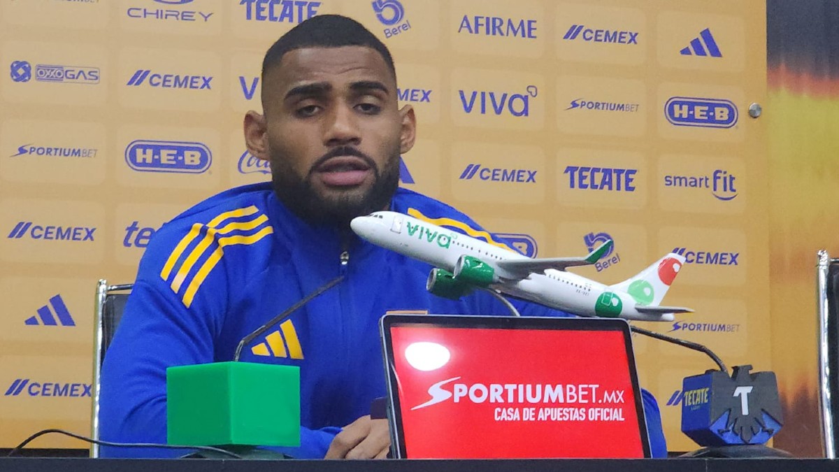 Joaquim Pereira hablando para los medios de comunicación.