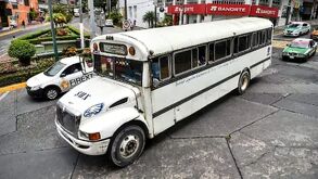El transporte público de Veracruz colapsa la movilidad por protesta contra el gobierno de Rocío Nahle.
