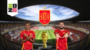 Lamine Yamal y Dani Carvajal celebran frente al trofeo de la Copa del Mundo y el escudo de España, con un logotipo de 2026 sobre un estadio vacío.