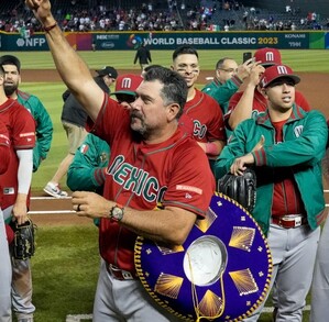 Benjamín Gil al mando de la Selección Mexicana.
