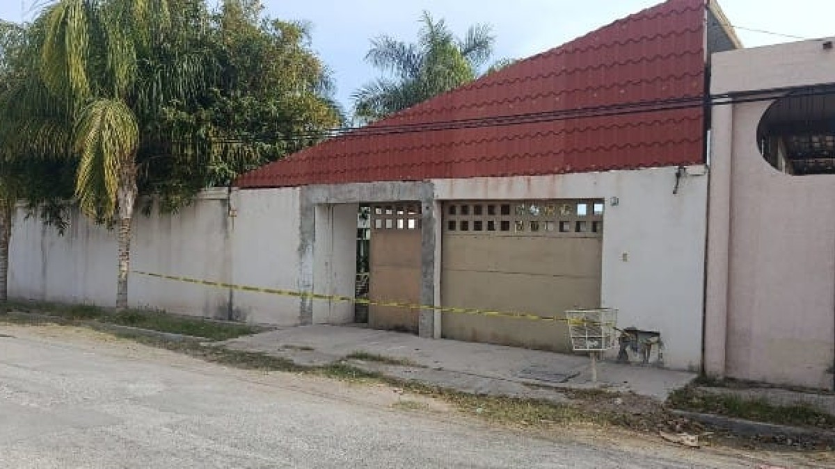 Lugar en el que fue encontrado sin vida un adulto mayor al interior de una alberca en Ampliación la Rosita de Torreón.