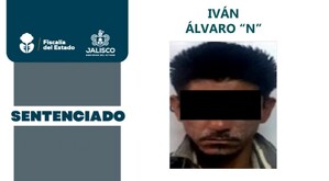 Ficha de sentencia de la Fiscalía del Estado de Jalisco con la imagen de Iván Álvaro ‘N' con los ojos censurados por un recuadro negro