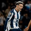 Luca Orellano festejando su primer gol con Rayados en Liga MX contra Xolos de Tijuana.