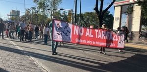 Contingente marchando