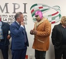 Dos a tres caídas contra la piratería: luchadores buscan respaldo en leyes de propiedad industrial