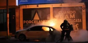 Elementos de Bomberos de Guadalajara sofocaron los incendios registrados en distintos puntos del centro tapatío.