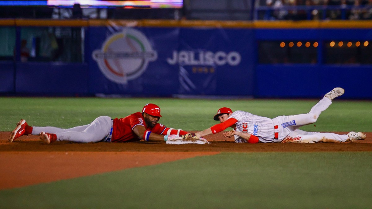 El partido entre Charros de Jalisco y Leones del Escogido estuvo muy cerrado y se definió en la última jugada del partido.