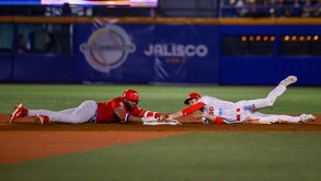 El partido entre Charros de Jalisco y Leones del Escogido estuvo muy cerrado y se definió en la última jugada del partido.