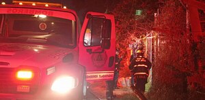 Incendio consume habitación en Tlaquepaque
