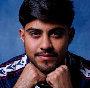 Aldahir Valenzuela fue presentado como nuevo jugador del Dundee FC en Escocia.