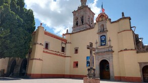 Las Fiestas de febrero en El Pueblito, también conocidas como la “Fiesta Grande”, tienen su origen en 1736 y son consideradas Patrimonio Cultural Inmaterial.