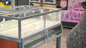 Al menos dos sujetos perpetraron un atraco a mano armada la tarde de este lunes en la tienda Costco ubicada sobre la Avenida Tecnológico.