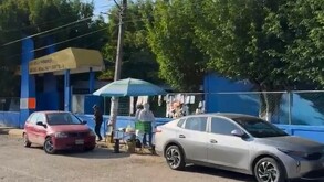 Entrada de la escuela primaria Miguel Hidalgo y Costilla del municipio de Tihuatlán, en Veracruz.