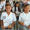 Alumnos de primaria recibirán más de 2 mil pesos con beca Rita Cetina. Aquí los detalles.