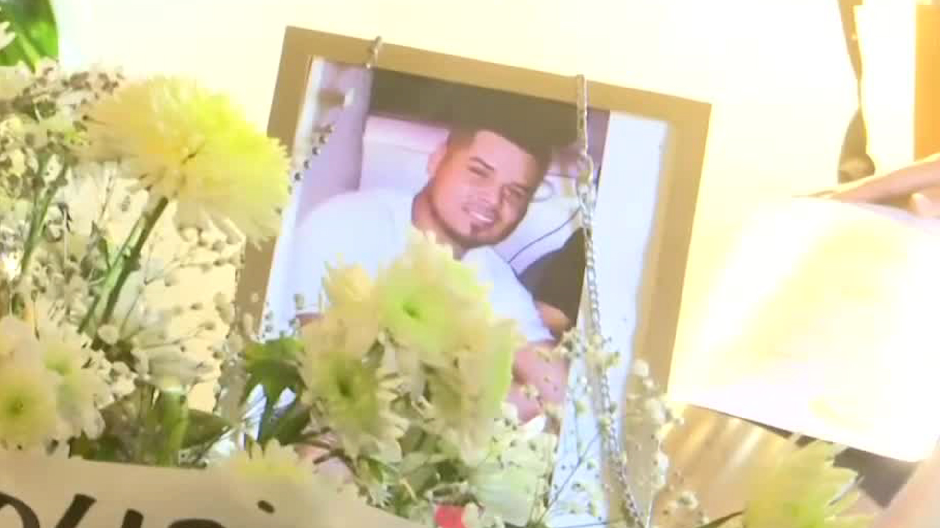 La madre de Sergio Enrique Alanís Hernández dijo sentirse triste pero tranquila de poder darle una despedida digna a su hijo.