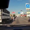 Revelan nuevo video del momento en el que camión de la Guardia Nacional atropella a motociclista en Ecatepec.