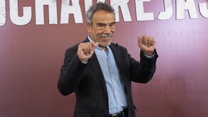 La cuenta de Facebook de Damián Alcázar confirmó que los rumores sobre su muerte son falsos.