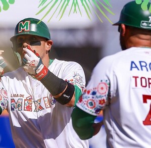 México celebra la victoria dentro de la Serie del Caribe.