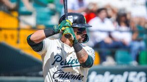 Jugador de Pericos | Ahora los partidos de la novena verde se transmitirá a través de canal 6.