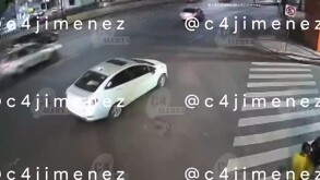 Según las autoridades, Jesús y el supuesto agente de la Fiscalía capitalina discutieron y se dieron cerrones con sus autos en la colonia Tacuba.