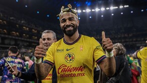 Rodrigo Aguirre luego de ganarle a Rayados la final en su cancha y con su gente.