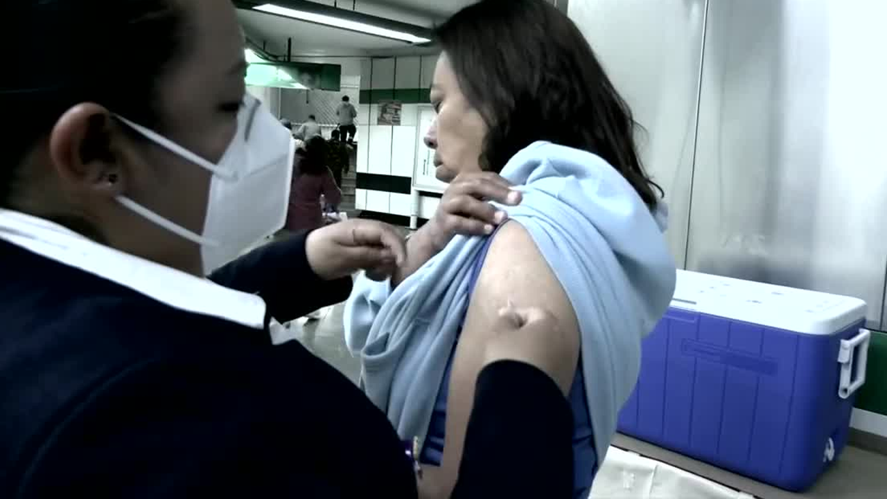 Ante el brote de sarampión, el Gobierno capitalino anunció la instalación de módulos de vacunación en Metro, Metrobús y otros puntos de alta afluencia.