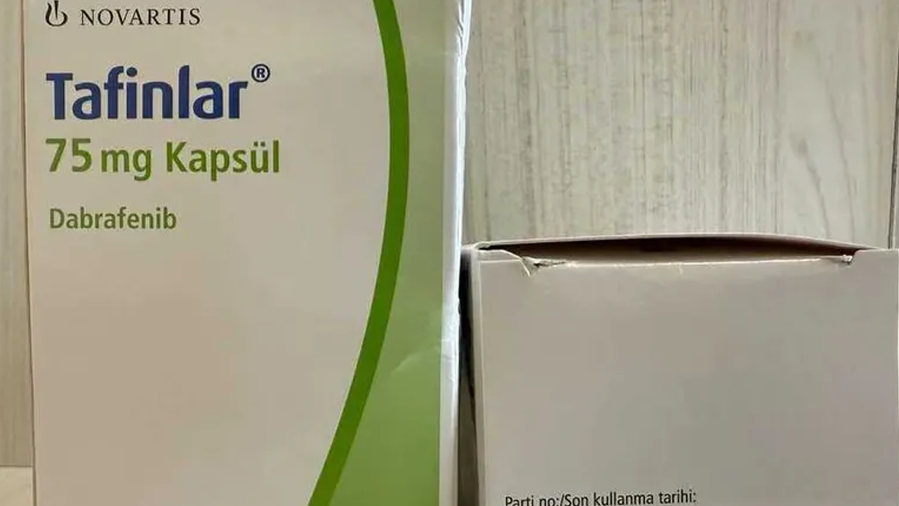 La Cofepris alertó sobre la venta ilegal en internet del medicamento Tafinlar, el cual no está autorizado para su comercialización en México.