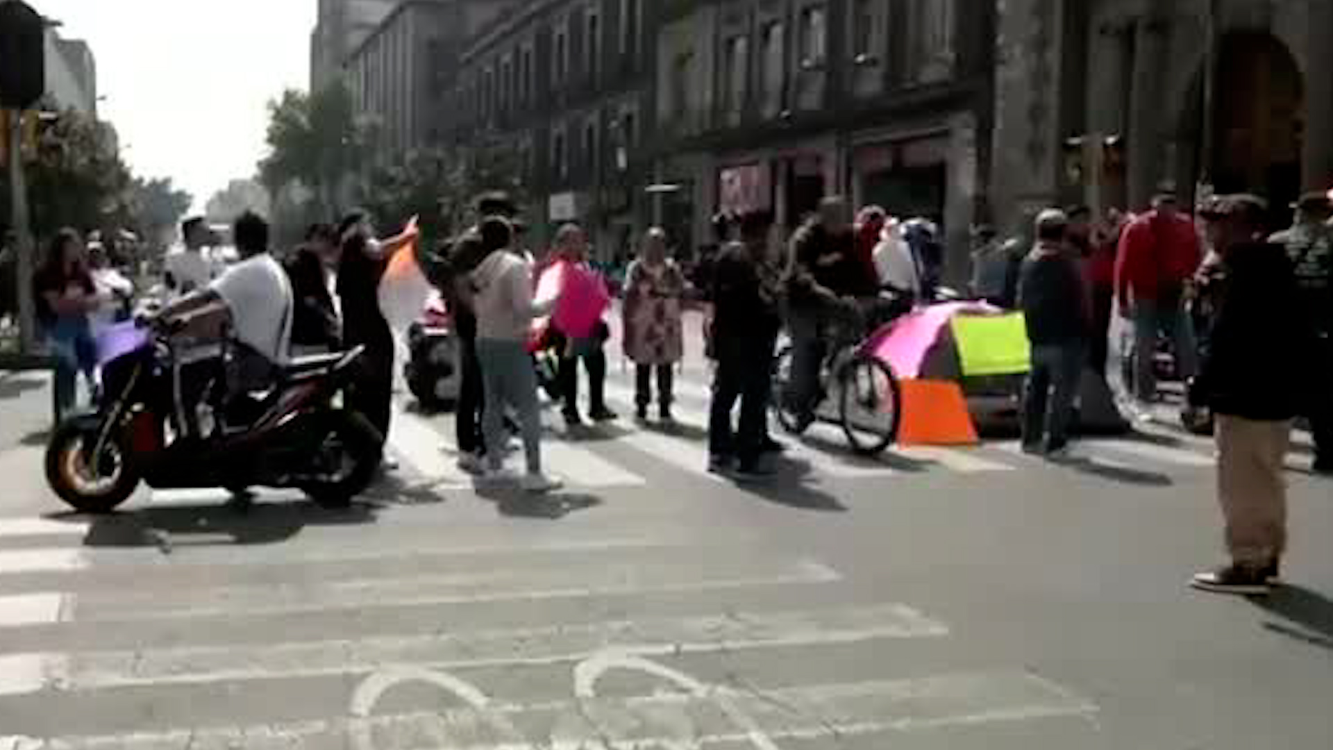 El Gobierno de la CdMx había ofrecido una reubicación de los comerciantes, sin embargo, dicha oferta jamás se cumplió.