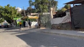 Hasta el momento, las autoridades no han informado sobre personas detenidas ni sobre el estado de salud del lesionado.