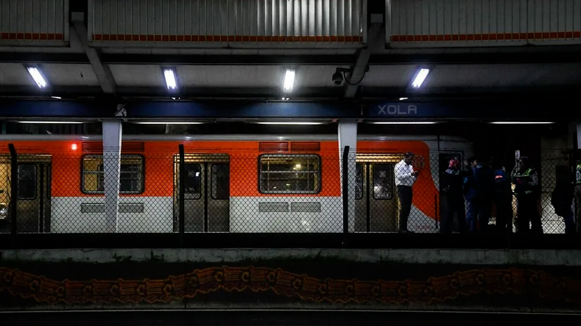 A través de medios oficiales se dio a conocer que las estaciones San Antonio Abad, Chabacano y Viaducto operarán de manera distinta los fines de semana.