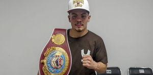 Chispa Medina obtiene victoria del titulo mundial del peso gallo