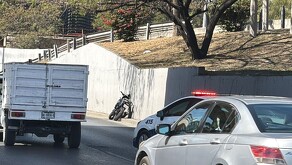 En la zona se encuentran elementos de Movilidad del municipio de San Nicolás