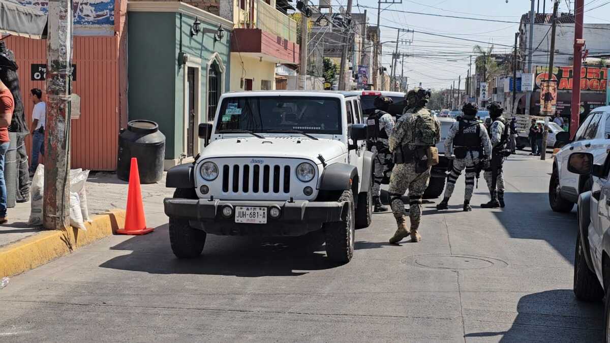 Vehículo Jeep de la Fiscalía de Jalisco