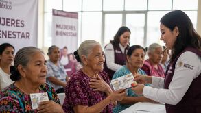 Entrega de tarjetas de la Pensión Mujeres Bienestar 2026
