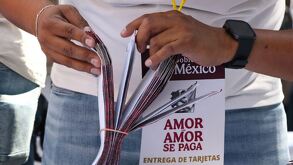 Entrega de tarjetas Bienestar