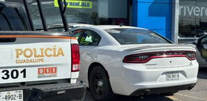 Agencia automotriz donde ocurrió intento de asalto en Guadalupe.