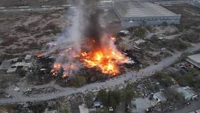 Incendio en baldío en Santa Catarina.