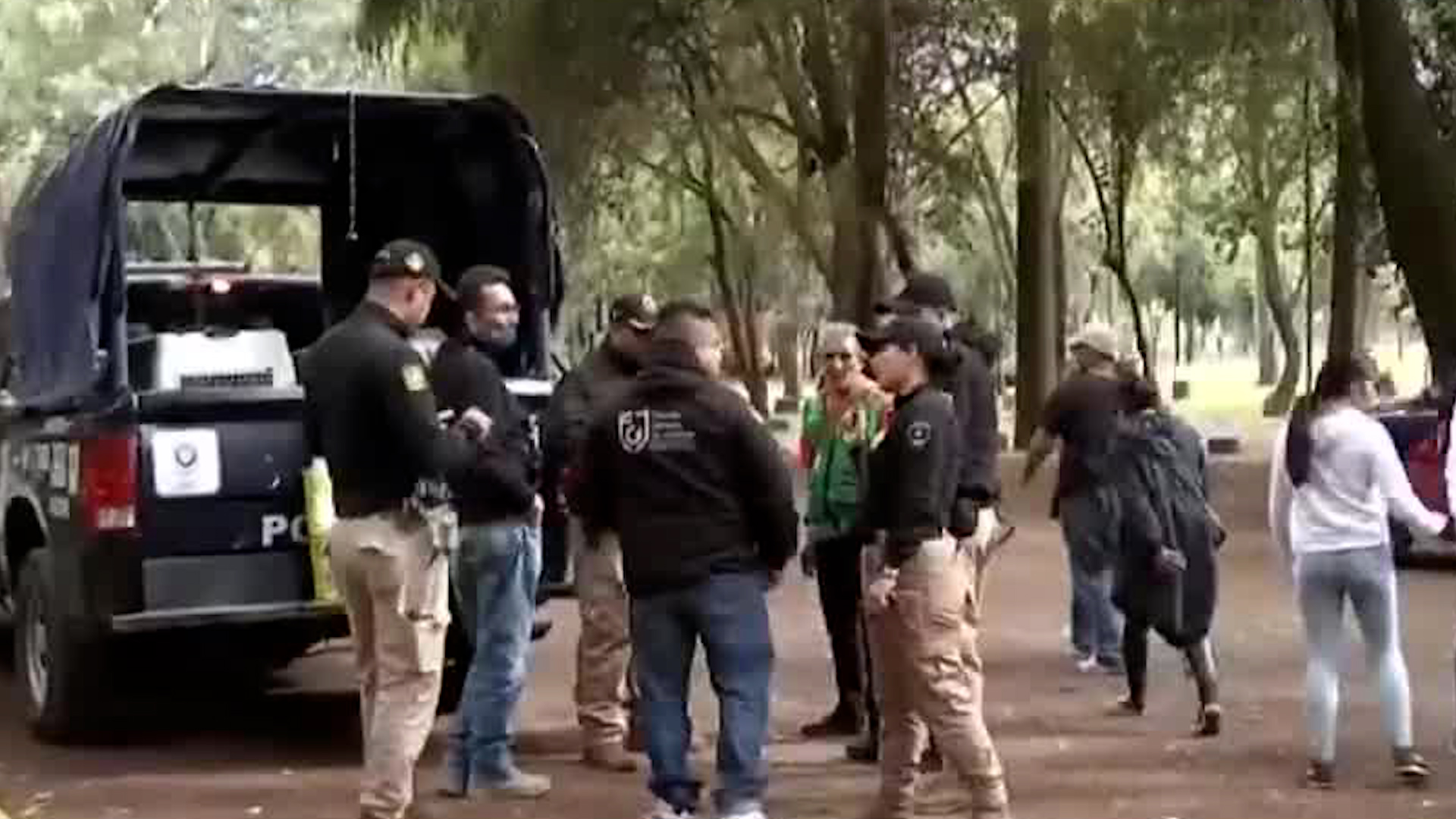 'Negrita', una perrita de 7 años fue encontrada sin vida en el Bosque de Nativitas en la alcaldía Xochimilco. Con ella, van 26 perros asesinados.