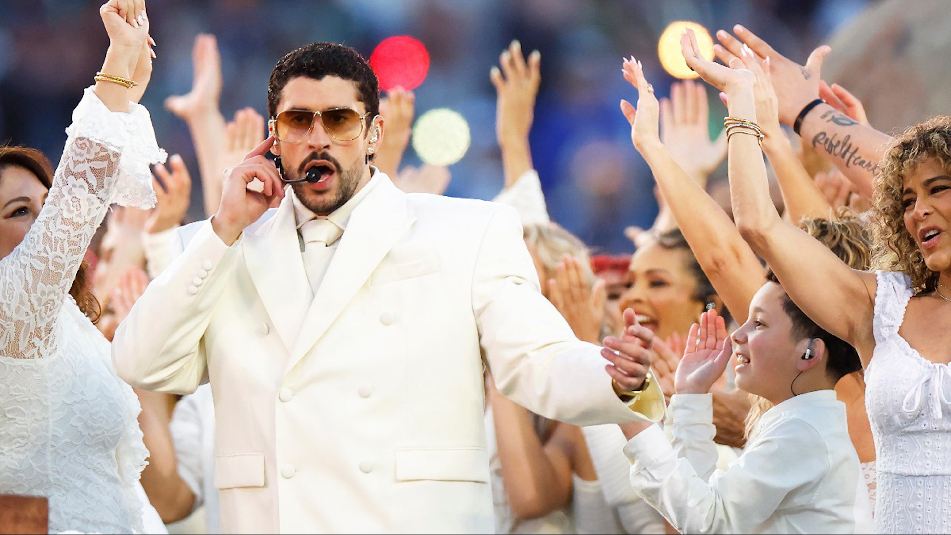 Benito Antonio Martínez Ocasio, el Conejo Malo, hace historia en el Levi’s Stadium al superar la marca de audiencia de Kendrick Lamar.
