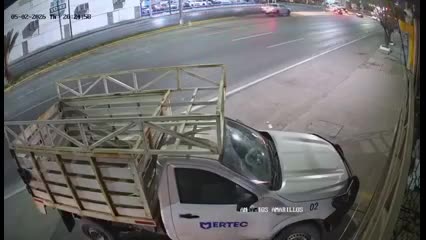 Los hechos se registraron aproximadamente a las 20:30 horas, cuando una motocicleta circulaba con preferencia sobre el Diagonal Reforma.