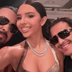 Pepe Aguilar junto a su hija Ángela y Christian Nodal.
