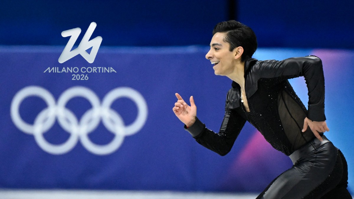 Donovan Carrillo patinando en los Juegos Olímpicos de Invierno 2026.
