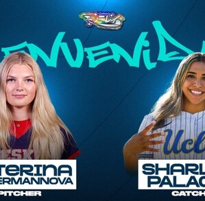 Foto oficial de la bienvenida de ambas jugadoras a la novena.