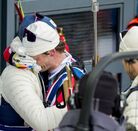 Sturla Holm Laegried llorando tras ganar la medalla de bronce en Milano Cortina.