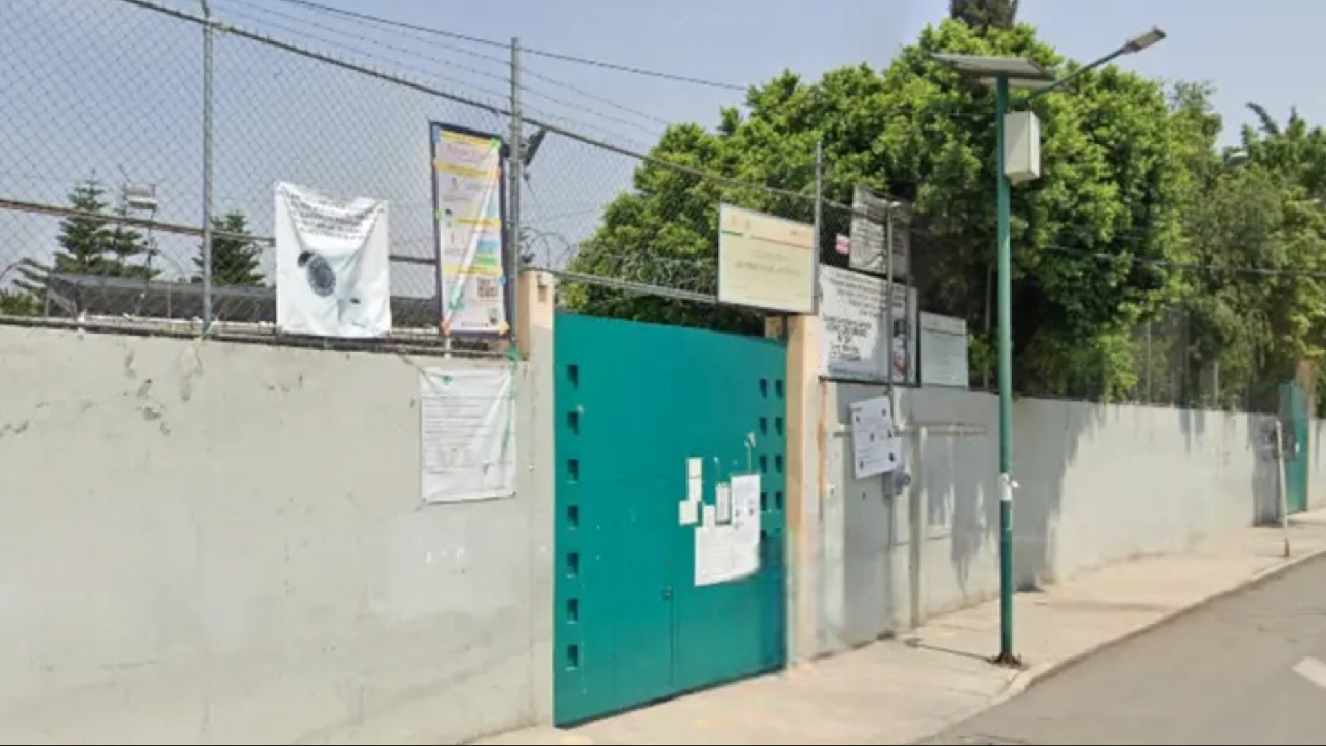 Un menor enfrentará proceso penal por la agresión con arma blanca en una secundaria de Tláhuac; el juez dictó internamiento preventivo.