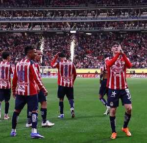 Armando González le dio el triunfo a Chivas con su gol ante América para volver a ganar un Clásico Nacional en el Akron.