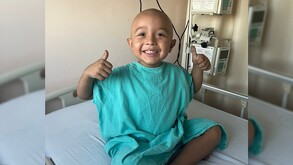 Emiliano, niño que lucha contra el cáncer en Nuevo León.