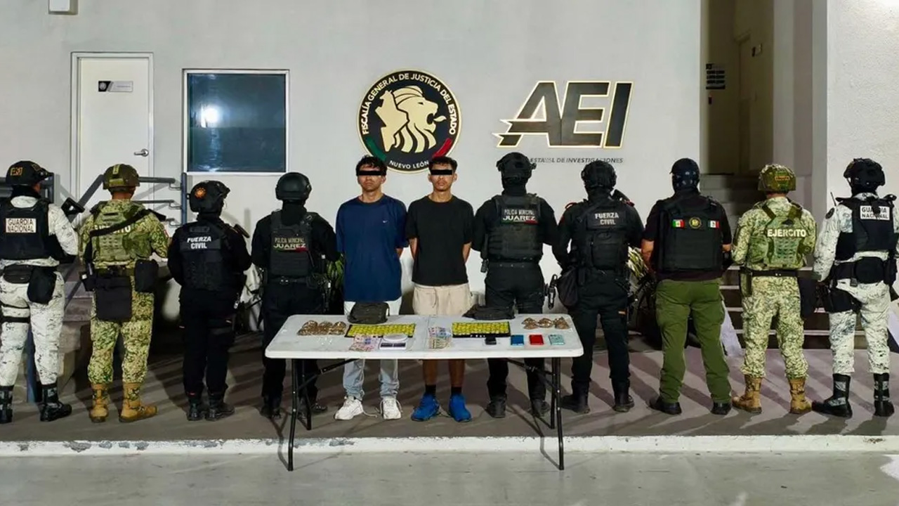 Elementos de Fuerza Civil detuvieron a dos presuntos generadores de violencia en Juárez, como parte de los operativos permanentes de seguridad.